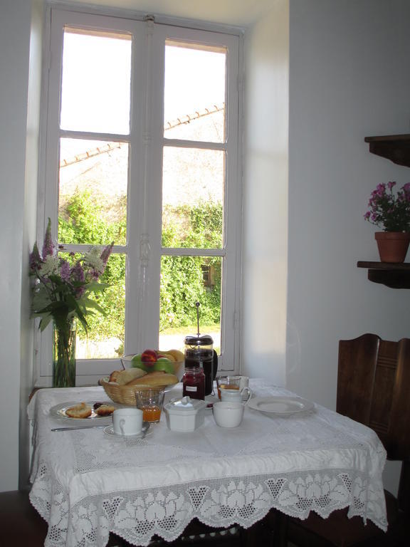 Chez Tartaud Villa Lathus St Remy Exterior photo